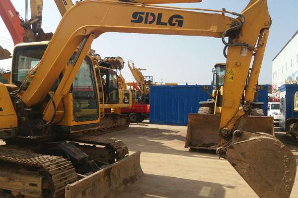 陕西出售转让二手6300小时2011年临工LG685挖掘机