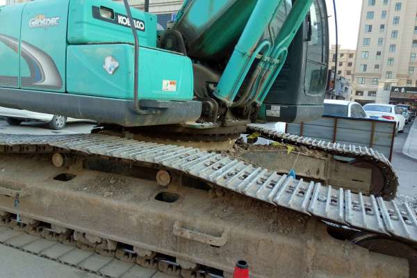 辽宁出售转让二手8500小时2010年神钢SK210挖掘机