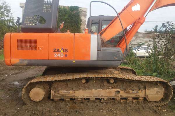 陕西出售转让二手2300小时2014年日立ZX240挖掘机