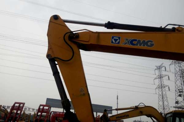 北京出售转让二手7200小时2010年徐工XE215C挖掘机