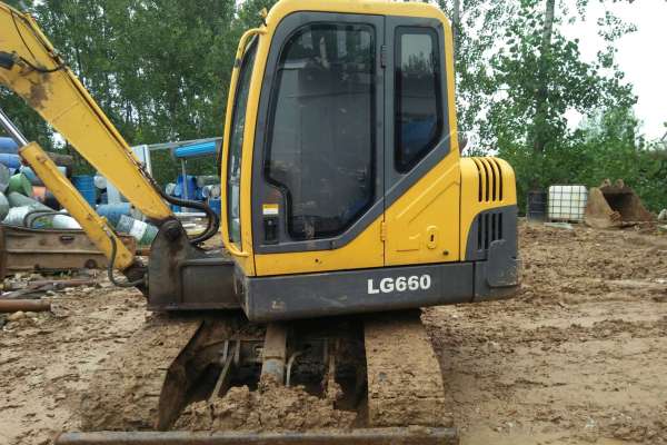 陕西出售转让二手15000小时2009年临工LG660挖掘机