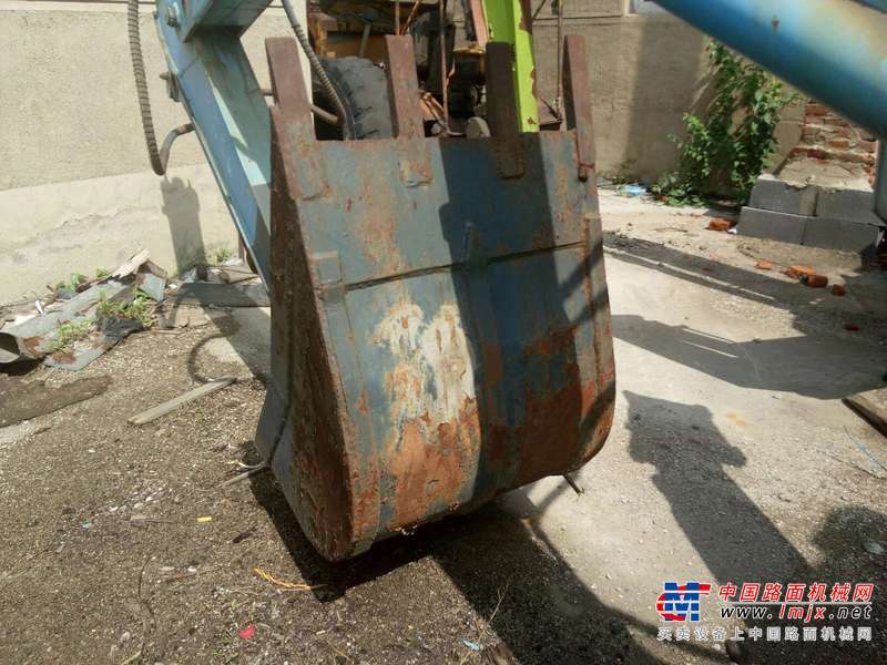 辽宁出售转让二手2500小时2012年东方红轮挖WLY70挖掘机