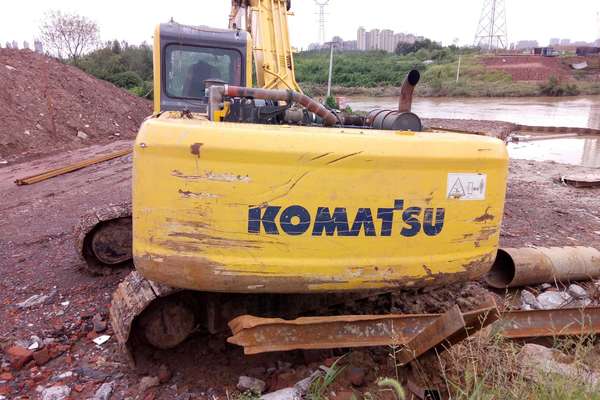 安徽出售转让二手8532小时2011年海斗HW240挖掘机