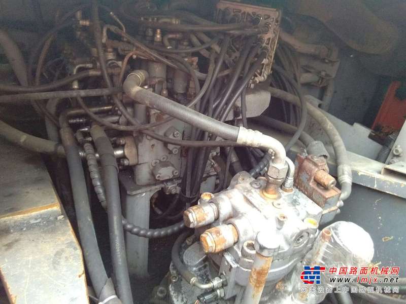 山西出售转让二手8000小时2010年日立ZX240挖掘机