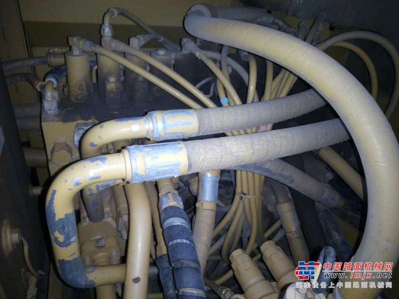 辽宁出售转让二手8000小时2010年卡特彼勒320D挖掘机