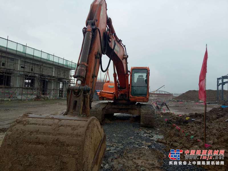 辽宁出售转让二手9500小时2008年斗山DH225LC挖掘机