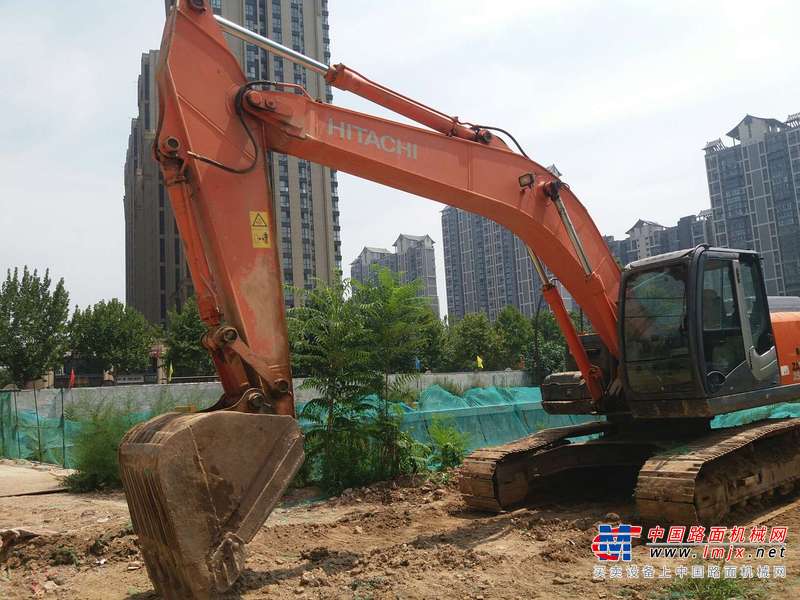 陕西出售转让二手6000小时2010年日立ZX250LC挖掘机