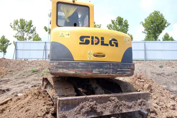 安徽出售转让二手9066小时2011年临工LG660挖掘机
