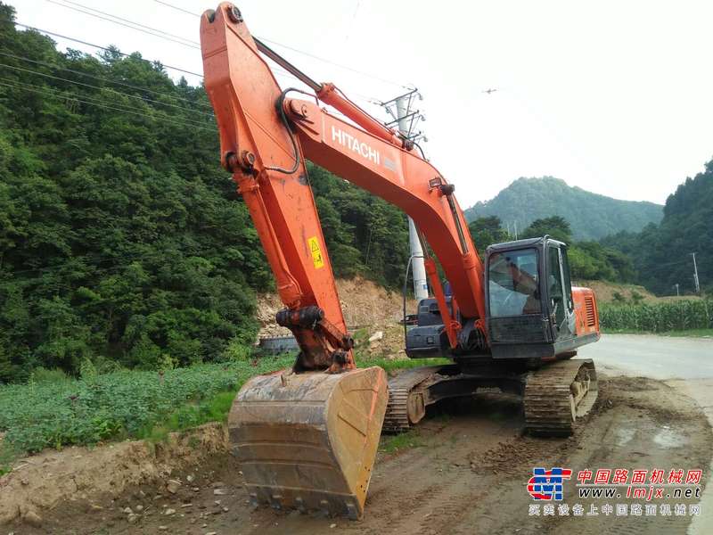 陕西出售转让二手10000小时2010年日立ZX240挖掘机