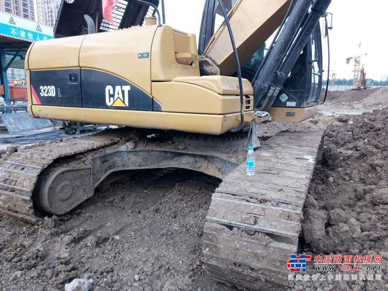 辽宁出售转让二手6000小时2012年卡特彼勒323D挖掘机