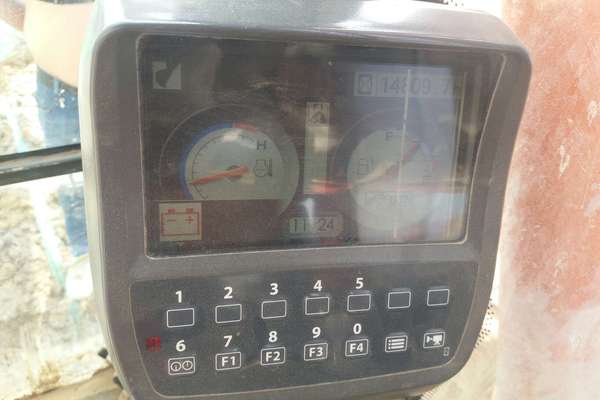 陕西出售转让二手14000小时2010年日立ZX200挖掘机