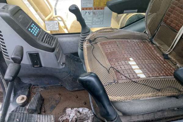 辽宁出售转让二手14000小时2007年小松PC220挖掘机