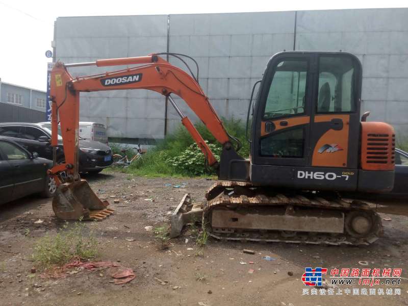 北京出售转让二手5380小时2012年斗山DH60挖掘机