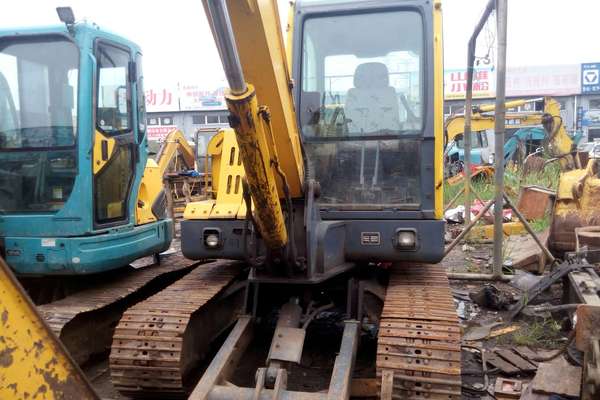 北京出售转让二手7500小时2010年沃得重工W260挖掘机