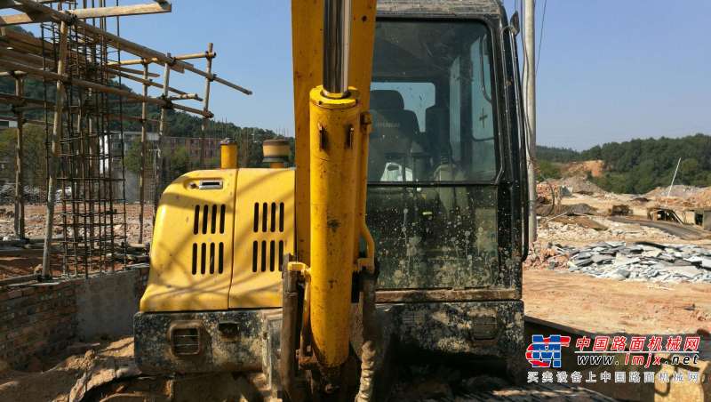 江西出售转让二手8000小时2011年现代R55挖掘机