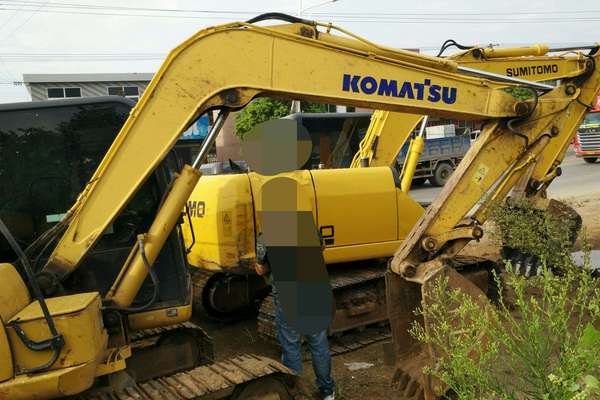 安徽出售转让二手7100小时2012年小松PC60挖掘机