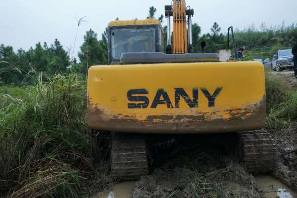 安徽出售转让二手7700小时2011年三一重工SY155C挖掘机