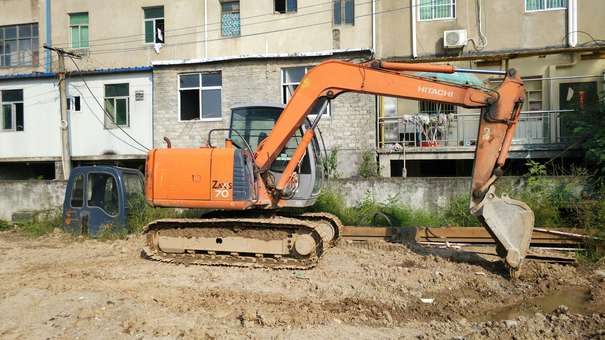 安徽出售转让二手8700小时2010年日立ZX70挖掘机