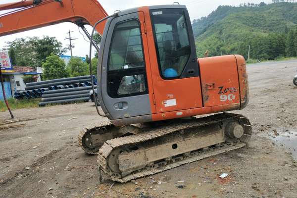 安徽出售转让二手8700小时2010年日立ZX70挖掘机