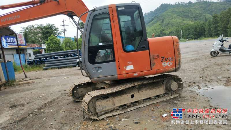 安徽出售转让二手8700小时2010年日立ZX70挖掘机