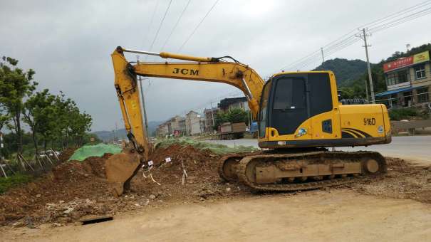 安徽出售转让二手4500小时2013年山重建机JCM913D挖掘机