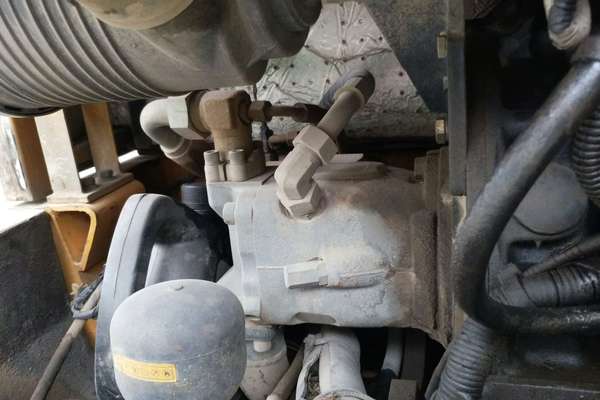 安徽出售转让二手6500小时2012年福田雷沃FR65V8挖掘机