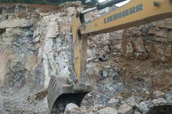 安徽出售转让二手6000小时2013年利勃海尔R944CSME挖掘机