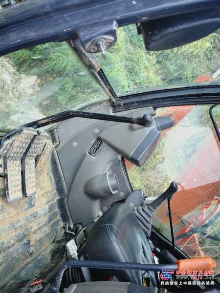 贵州出售转让二手6400小时2015年日立ZX70挖掘机