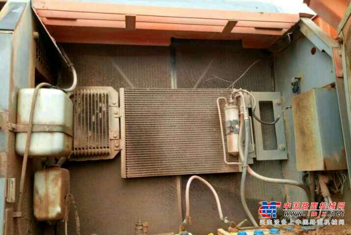 江西出售转让二手8500小时2008年日立EX300挖掘机