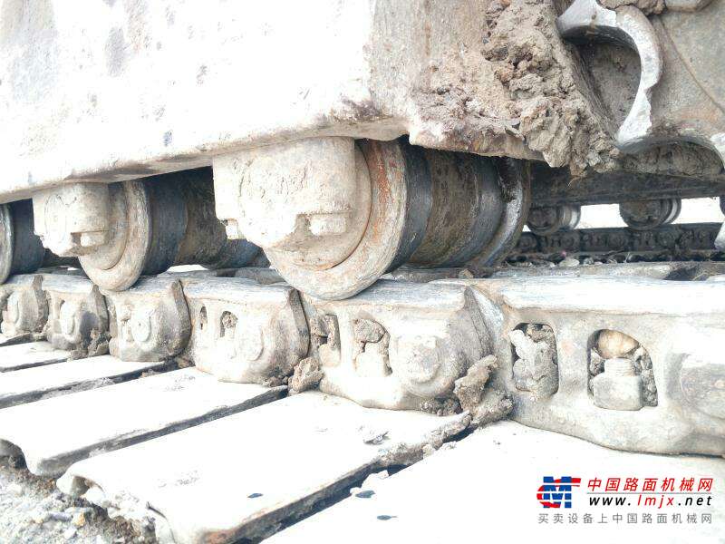 黑龙江出售转让二手15000小时2003年日立EX200挖掘机