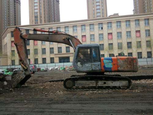黑龙江出售转让二手10000小时2003年日立EX200挖掘机