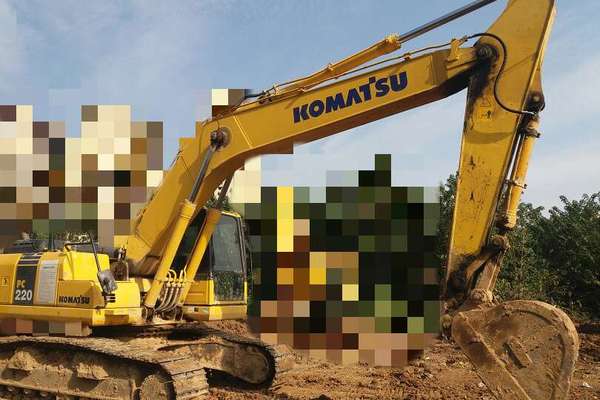陕西出售转让二手3817小时2013年小松PC220挖掘机