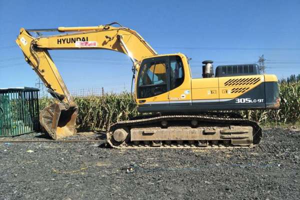 山西出售转让二手7400小时2010年现代R335LC挖掘机