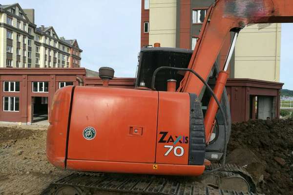 黑龙江出售转让二手9000小时2008年日立ZX70挖掘机