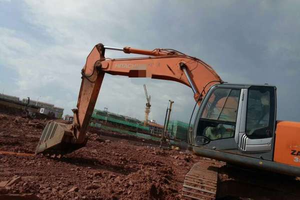 江西出售转让二手9000小时2011年日立ZX350K挖掘机