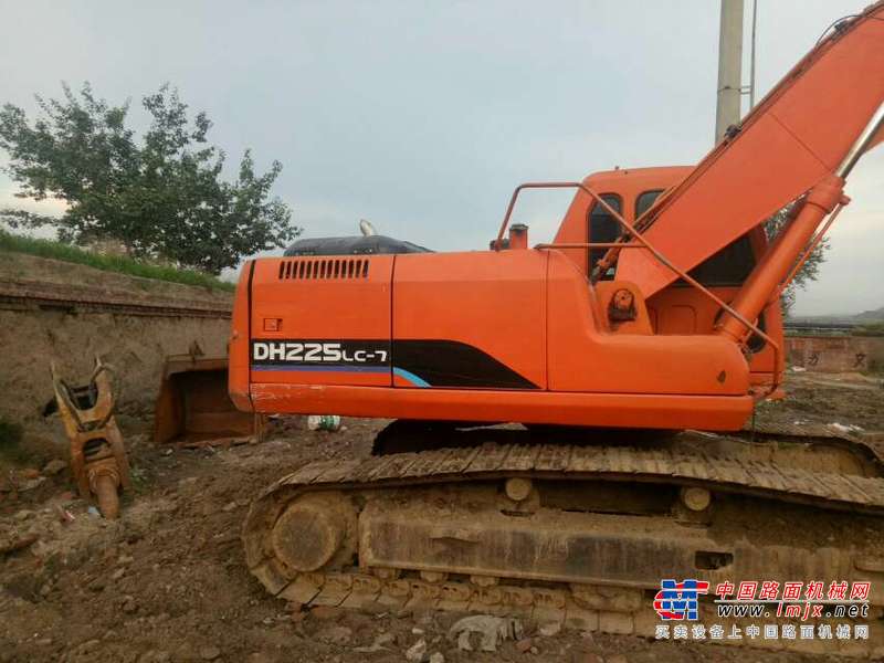 辽宁出售转让二手10000小时2005年大宇DH220LC挖掘机