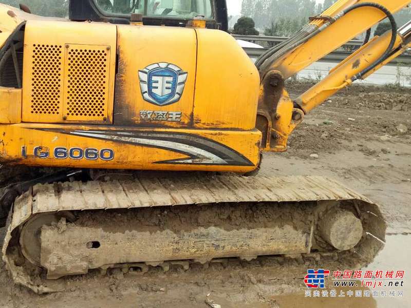 山西出售转让二手6500小时2011年龙工LG6060挖掘机