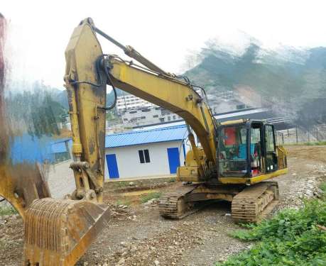贵州出售转让二手8123小时2006年卡特彼勒320C挖掘机