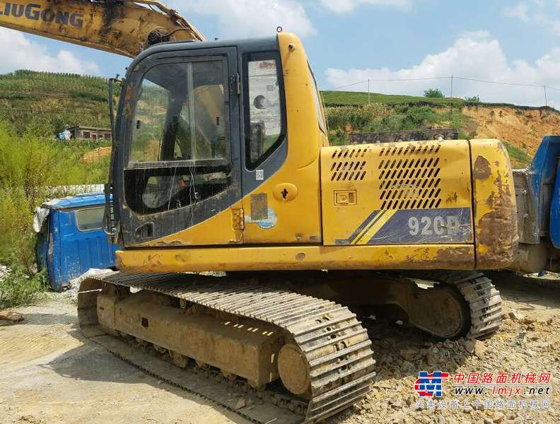 贵州出售转让二手8000小时2011年柳工CLG915D挖掘机
