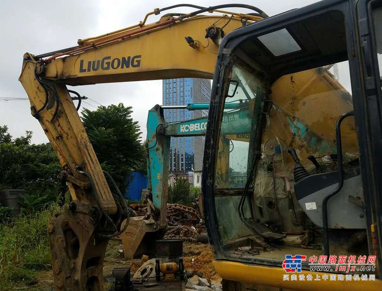 贵州出售转让二手12000小时2008年柳工CLG225C挖掘机