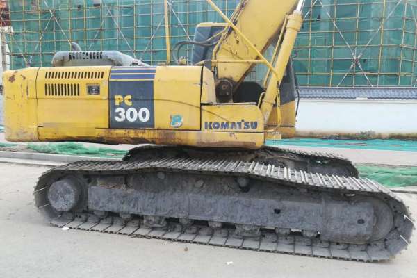 陕西出售转让二手4000小时2012年中联重科ZE230E挖掘机