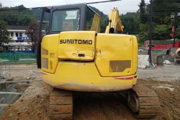 陕西出售转让二手3500小时2014年住友SH80挖掘机