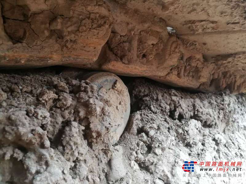 陕西出售转让二手5000小时2010年厦工XG822LC挖掘机