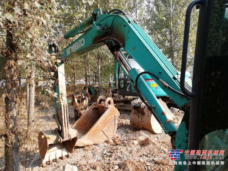 山东出售转让二手4586小时2013年神钢SK60挖掘机