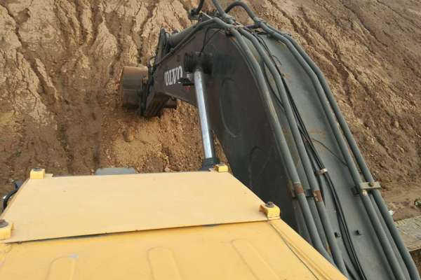 山西出售转让二手10000小时2011年沃尔沃EC360BLC挖掘机