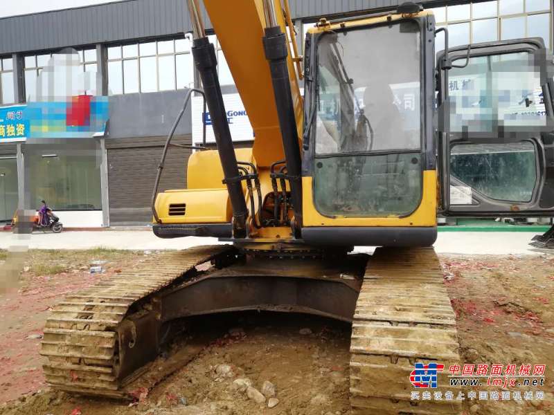 陕西出售转让二手8000小时2010年三一重工SY235C挖掘机