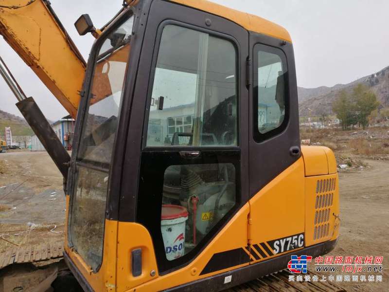 内蒙古出售转让二手6000小时2012年三一重工SY75C挖掘机