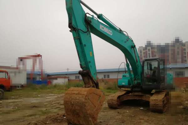 陕西出售转让二手3000小时2013年神钢SK260LC挖掘机