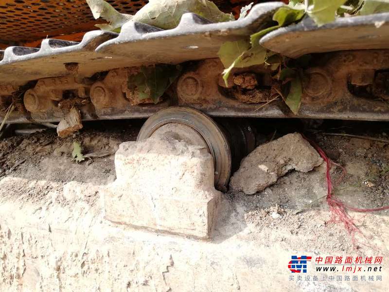 山东出售转让二手6800小时2011年龙工LG6065挖掘机