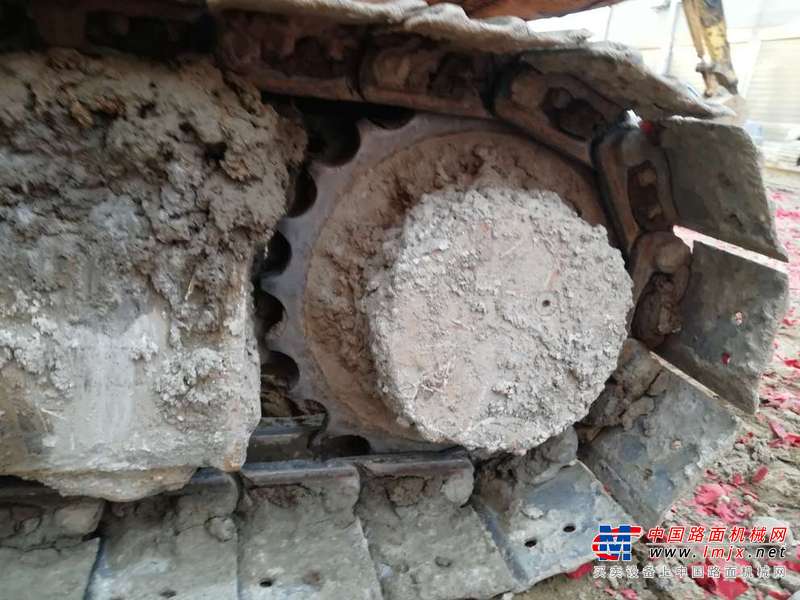 陕西出售转让二手5000小时2011年龙工LG6060挖掘机